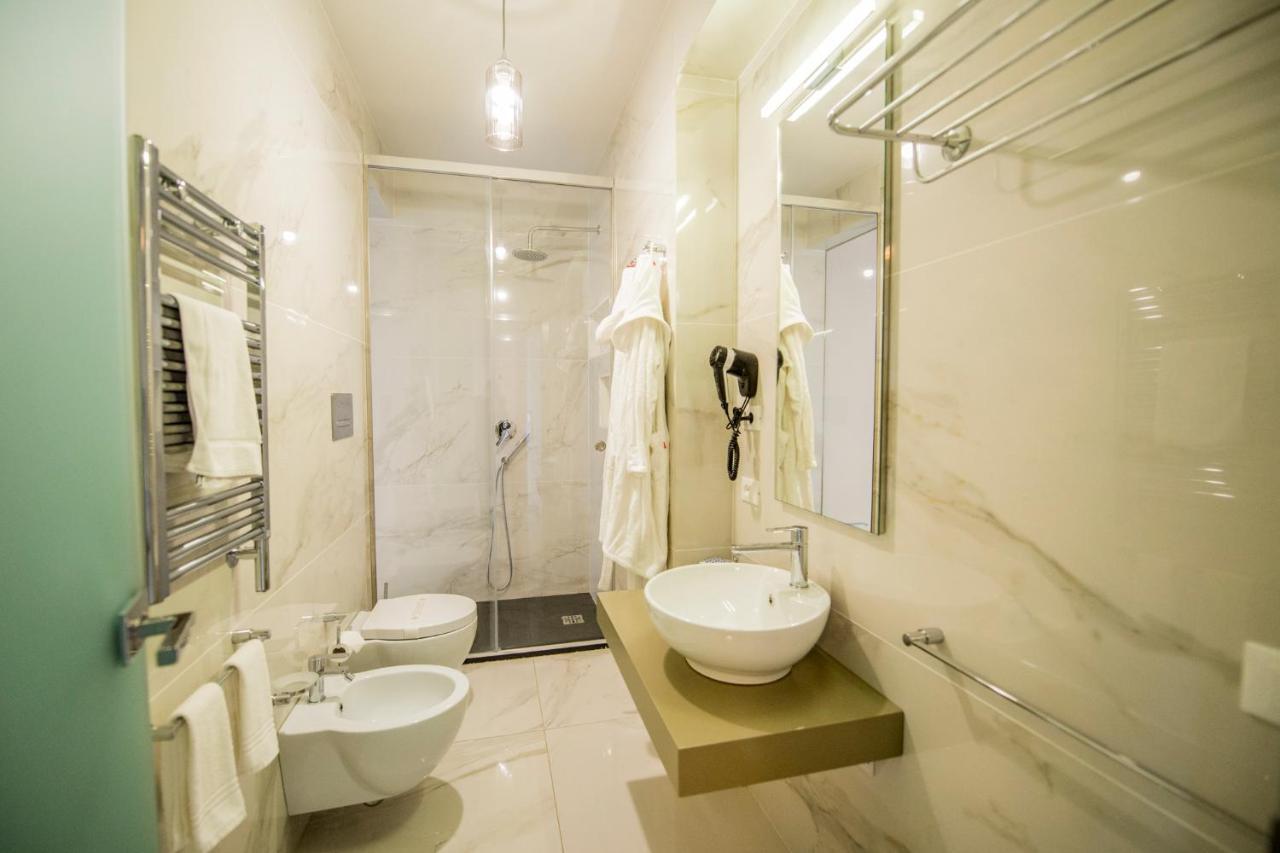 Aeolian Sea Port Bed & Breakfast *